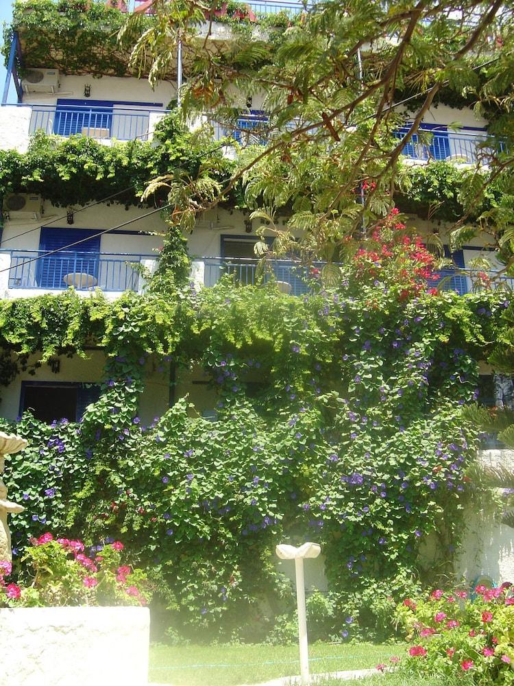 Aparthotel Amazona Agia Pelagia Exteriér fotografie