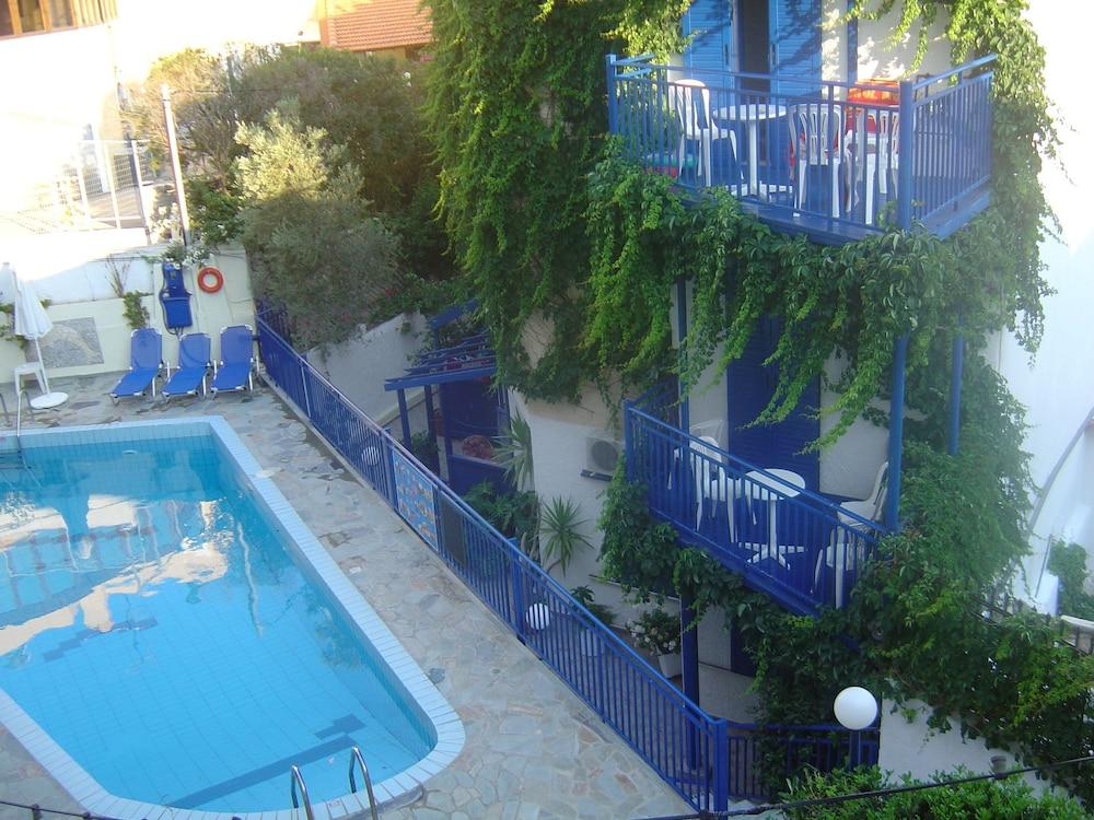 Aparthotel Amazona Agia Pelagia Exteriér fotografie